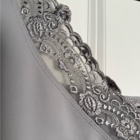 Chico's gray V neck Lace Trim Camisole Y2K romantic size 3 - Picture 3 of 6